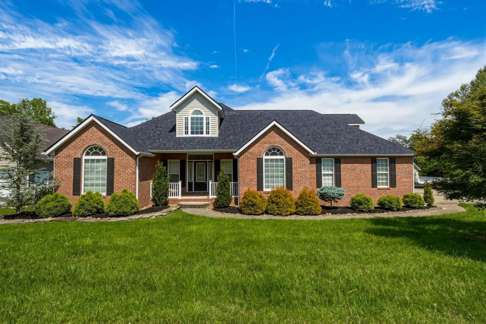 395 Oakwood Road, Culloden, WV 25510 Main Photo