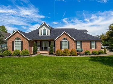 395 Oakwood Road, Culloden, WV 25510