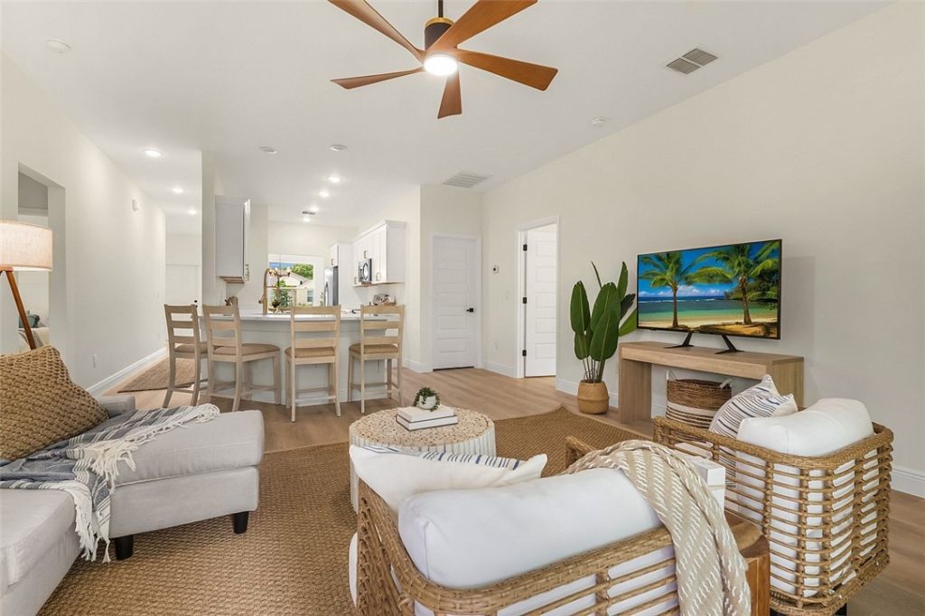 8186 104th Court, Vero Beach, FL 32967 Photo