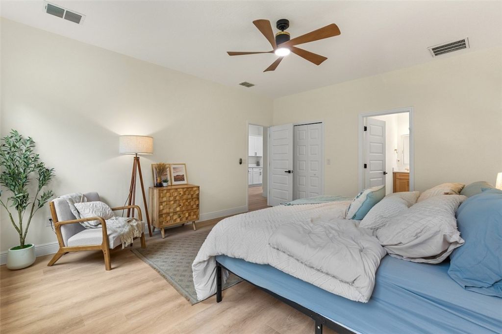 8186 104th Court, Vero Beach, FL 32967 Photo