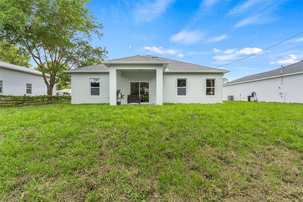 8186 104th Court, Vero Beach, FL 32967 Photo