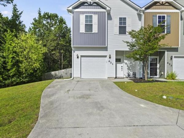 621 Winfall Drive , Holly Ridge, NC 28445