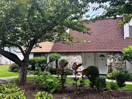 71 Pointe Circle S Coram, NY 11727