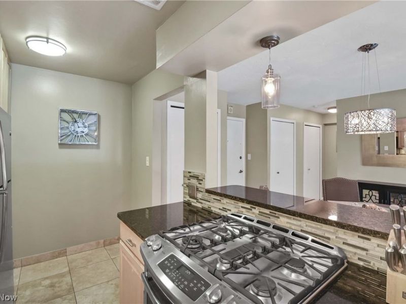 12900 Lake Avenue, Unit 117, Lakewood, OH 44107 Photo 8