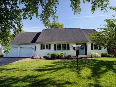 65 Hawthorne Drive , Spencerport, NY 14559
