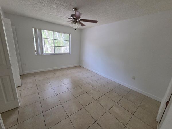 12172 St Andrews Place, Unit 211, Miramar, FL 33025