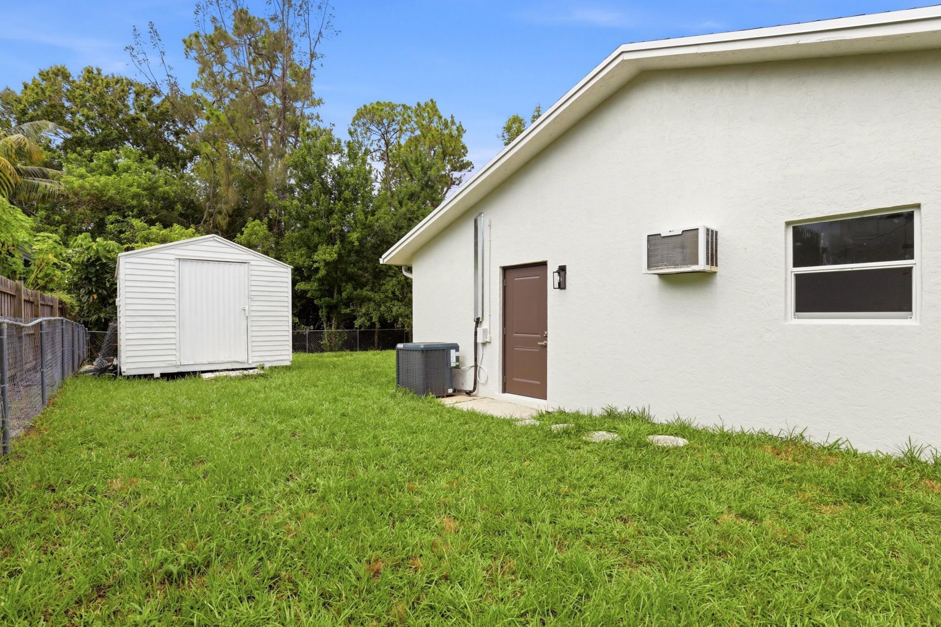 15409 Los Angeles Drive, Loxahatchee Groves, FL 33470 Photo