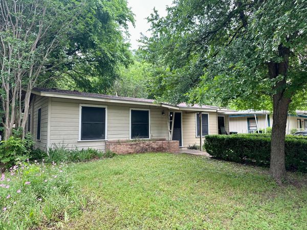 931 Cheatham ST , San Marcos, TX 78666