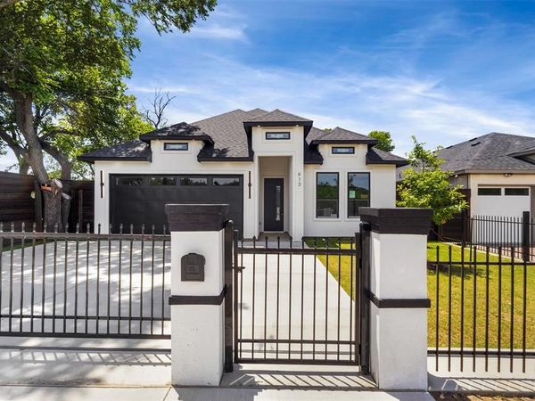 613 N Dwight Avenue, Dallas, TX 75211