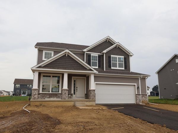 2711 Charlotte Way, Delaware, OH 43015