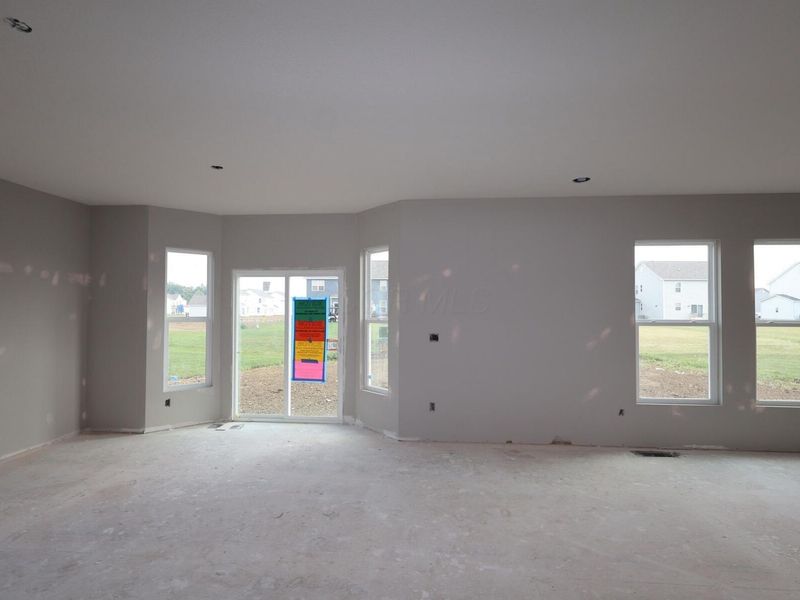 2711 Charlotte Way, Delaware, OH 43015 Photo 2