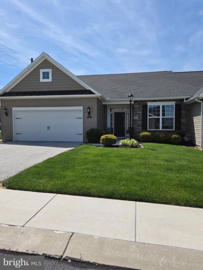 600 CYPRESS DRIVE, HANOVER, PA 17331