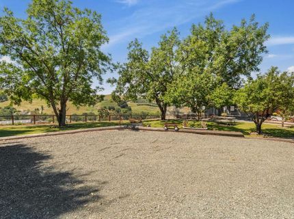 7225 Johnston Rd, Pleasanton, CA 94588 Photo
