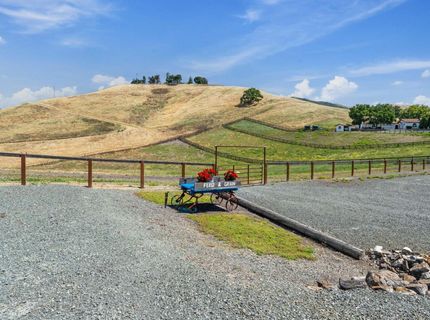 7225 Johnston Rd, Pleasanton, CA 94588 Photo