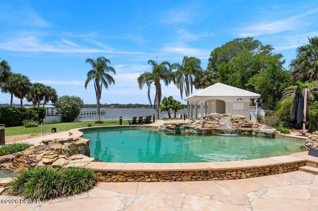 626 Riverside Drive, Ormond Beach, FL 32176 Photo