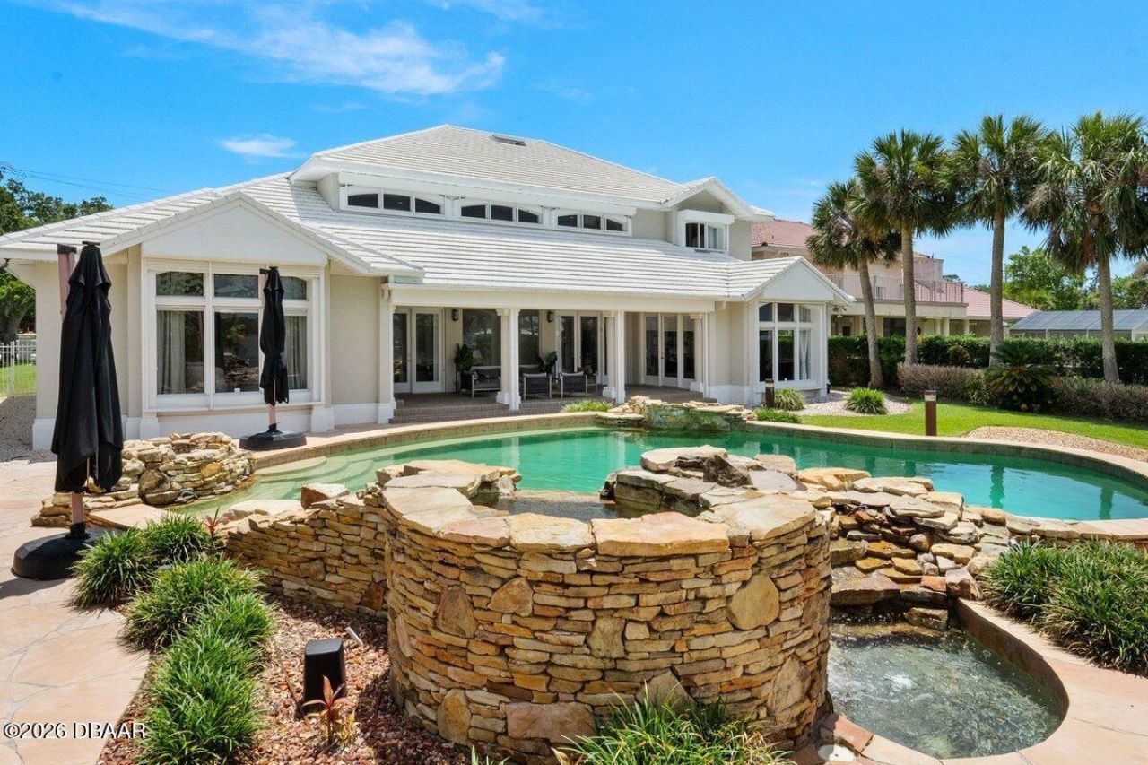 626 Riverside Drive, Ormond Beach, FL 32176 Photo