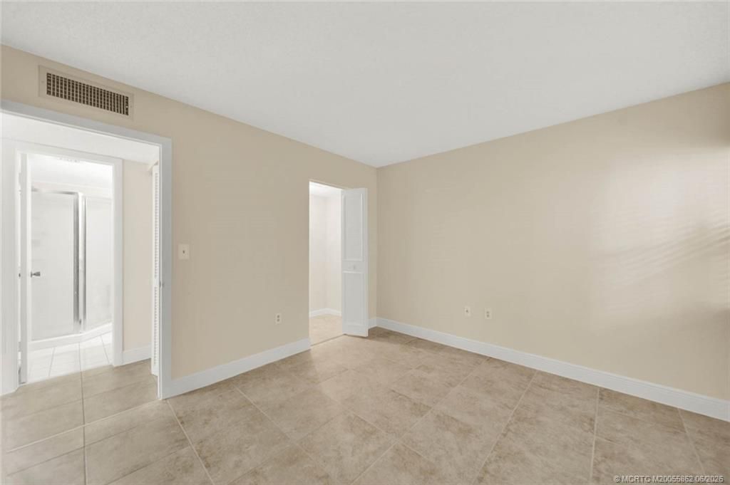 1950 SW Palm City Road, Unit 3-105, Stuart, FL 34994 Photo