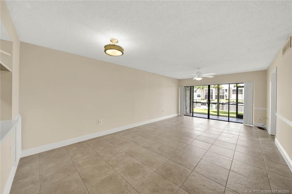 1950 SW Palm City Road, Unit 3-105, Stuart, FL 34994 Photo