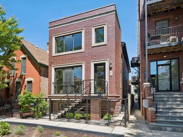 2314 W McLean Avenue , Chicago, IL 60647