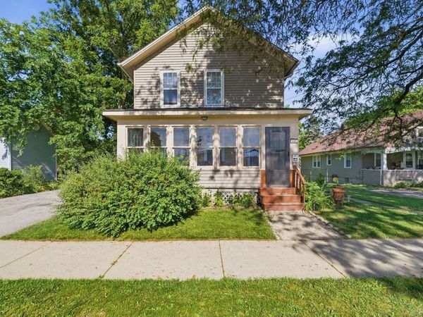 441 N Highland Avenue , Aurora, IL 60506