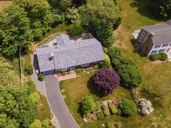 33 Jeanette Road, Chatham, MA 02633
