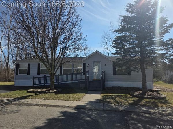 167 Laurel Leah, Oxford Twp, MI 48462