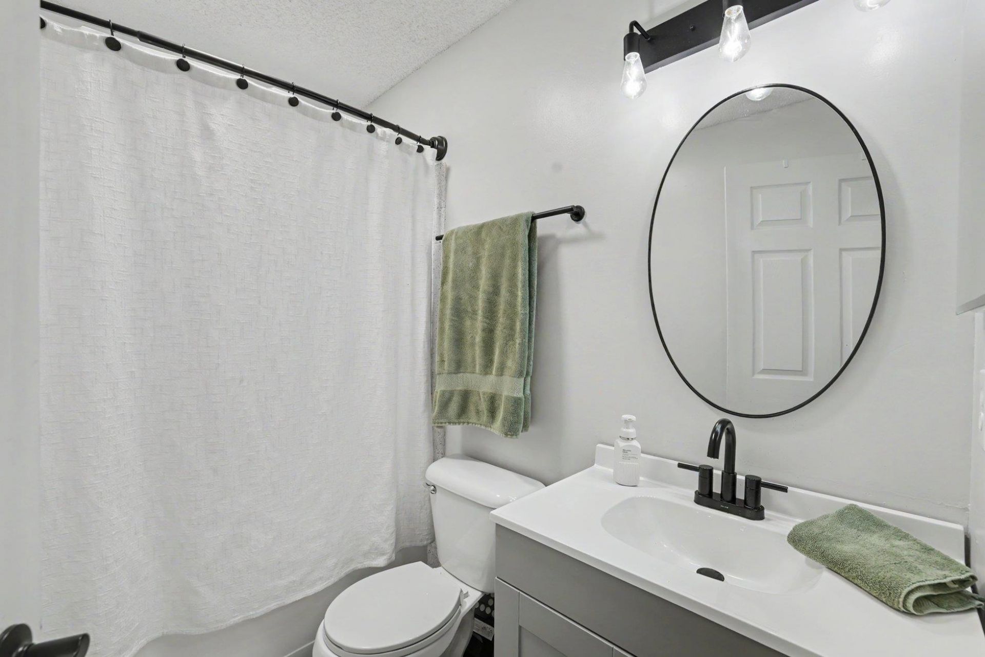 9870 Brookhollow Lane , Tallahassee, FL 32317 Photo