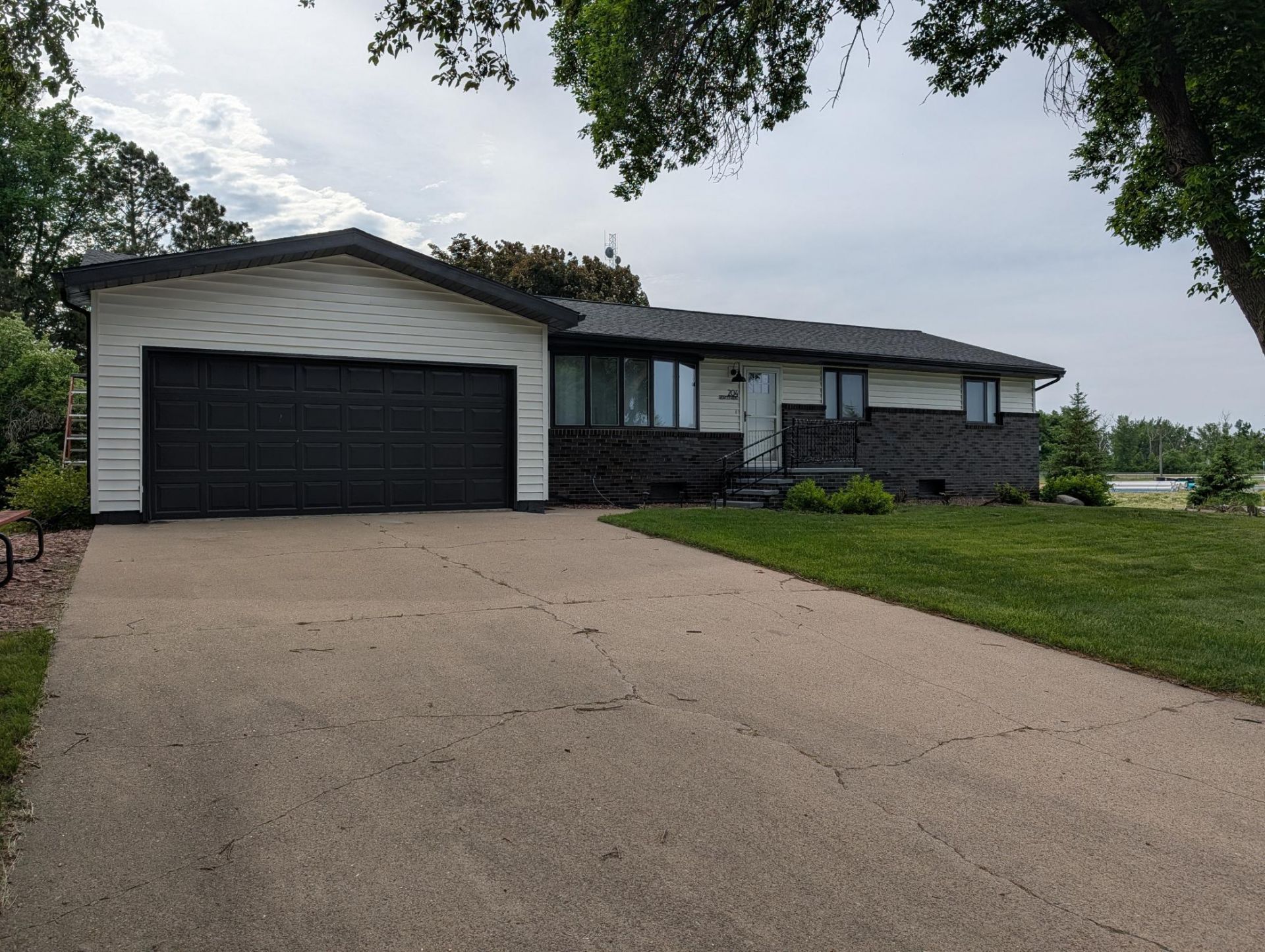 204 Wildwood Avenue, Madison, MN 56256