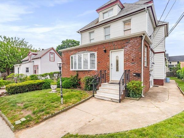 164 Jefferson Street , Inwood, NY 11096
