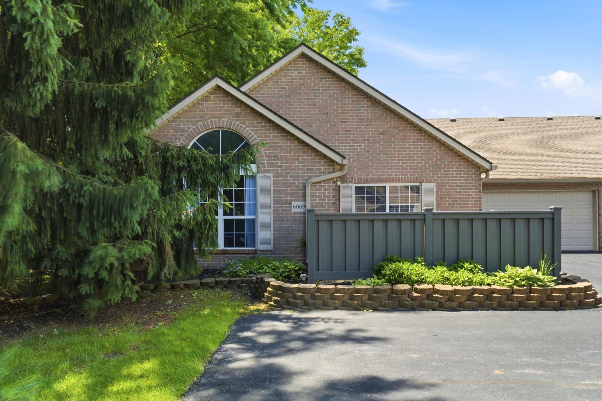 6069 Blendon Chase Drive , Unit 17, Westerville, OH 43081 Main Photo