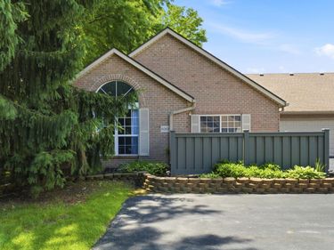 6069 Blendon Chase Drive, Unit 17, Westerville, OH 43081