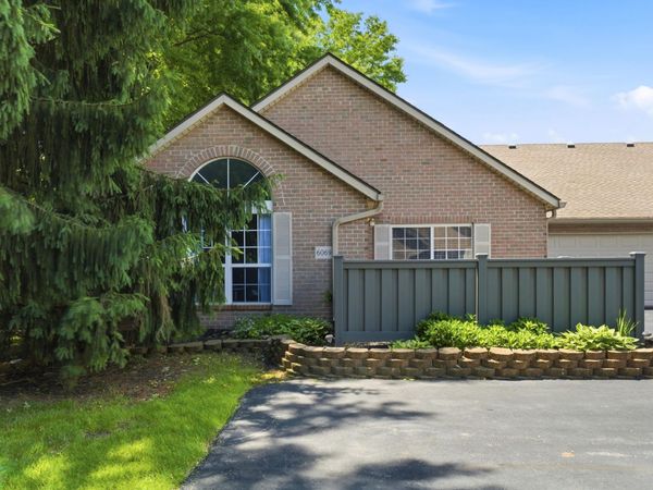 6069 Blendon Chase Drive , Unit 17, Westerville, OH 43081