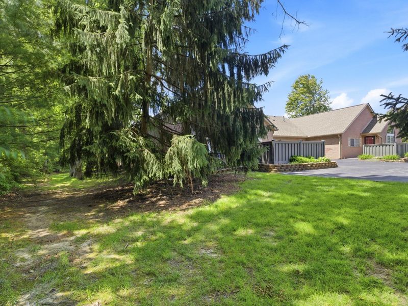 6069 Blendon Chase Drive, Unit 17, Westerville, OH 43081 Photo 3