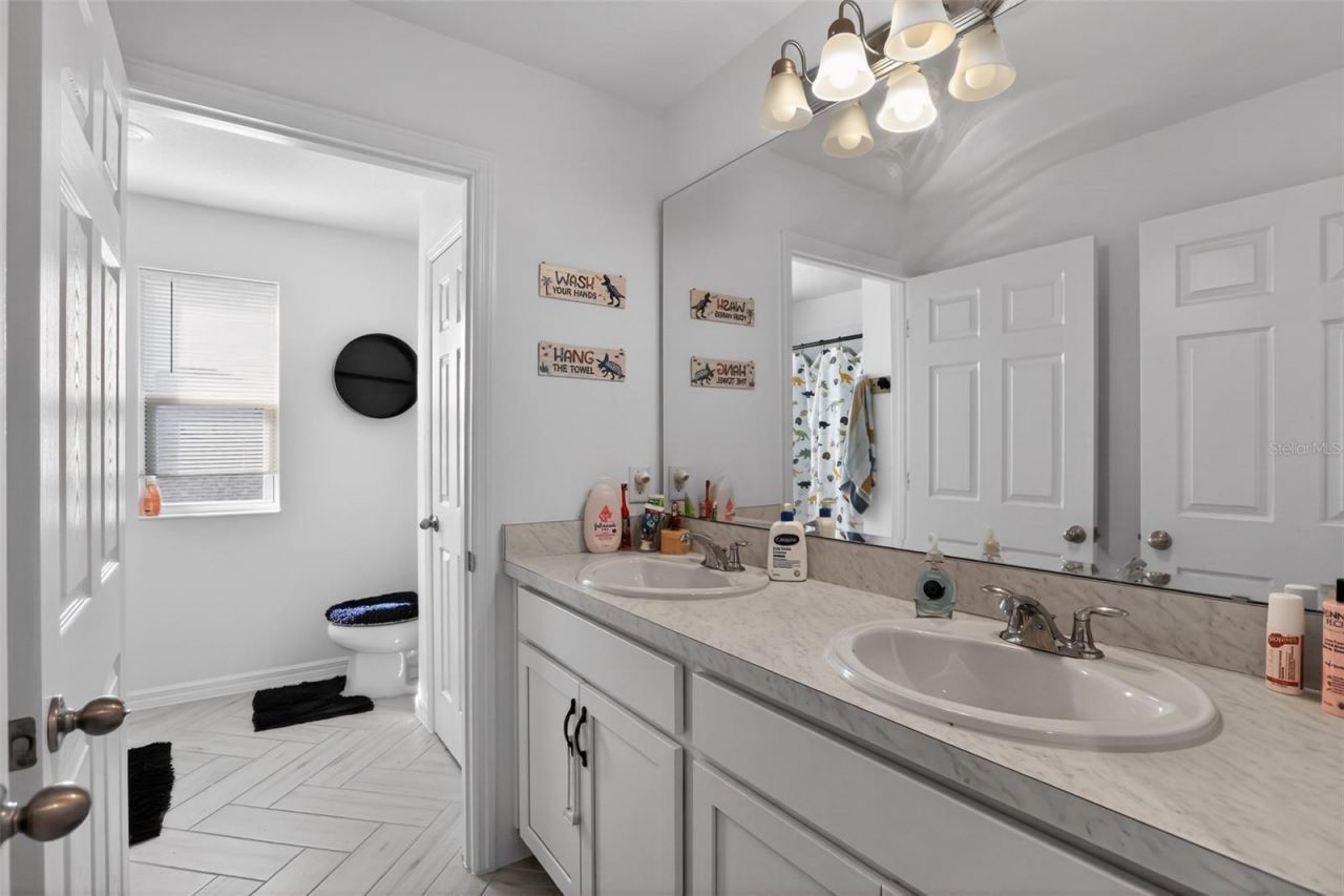 589 Jupiter Beach Road , Groveland, FL 34736 Photo