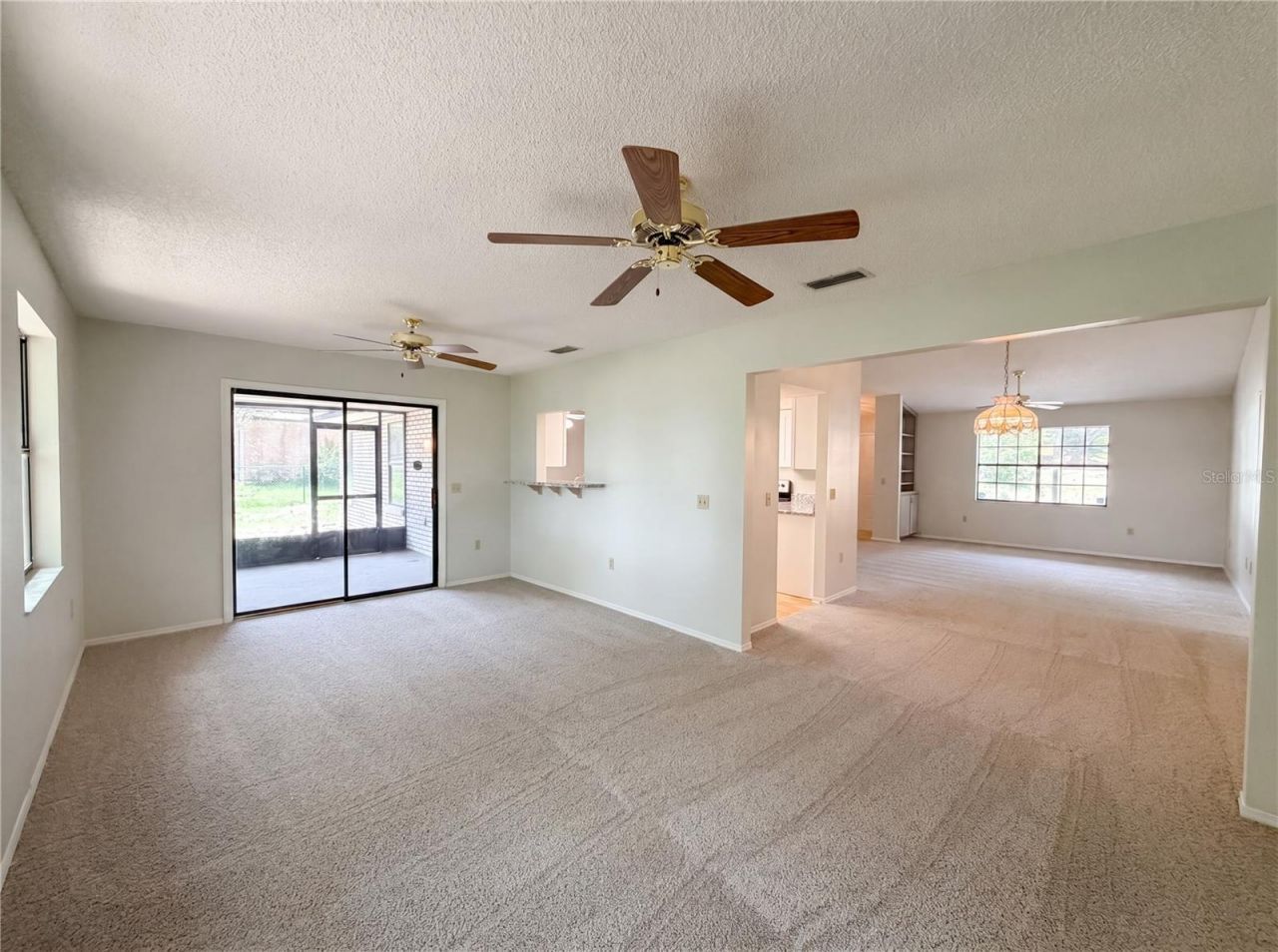 12620 Bay Hill Drive, Grand Island, FL 32735 Photo