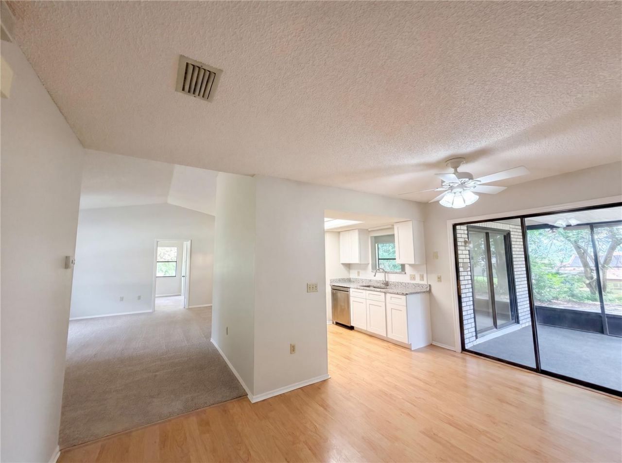 12620 Bay Hill Drive, Grand Island, FL 32735 Photo