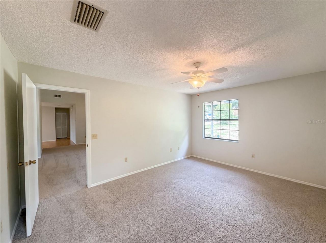 12620 Bay Hill Drive, Grand Island, FL 32735 Photo