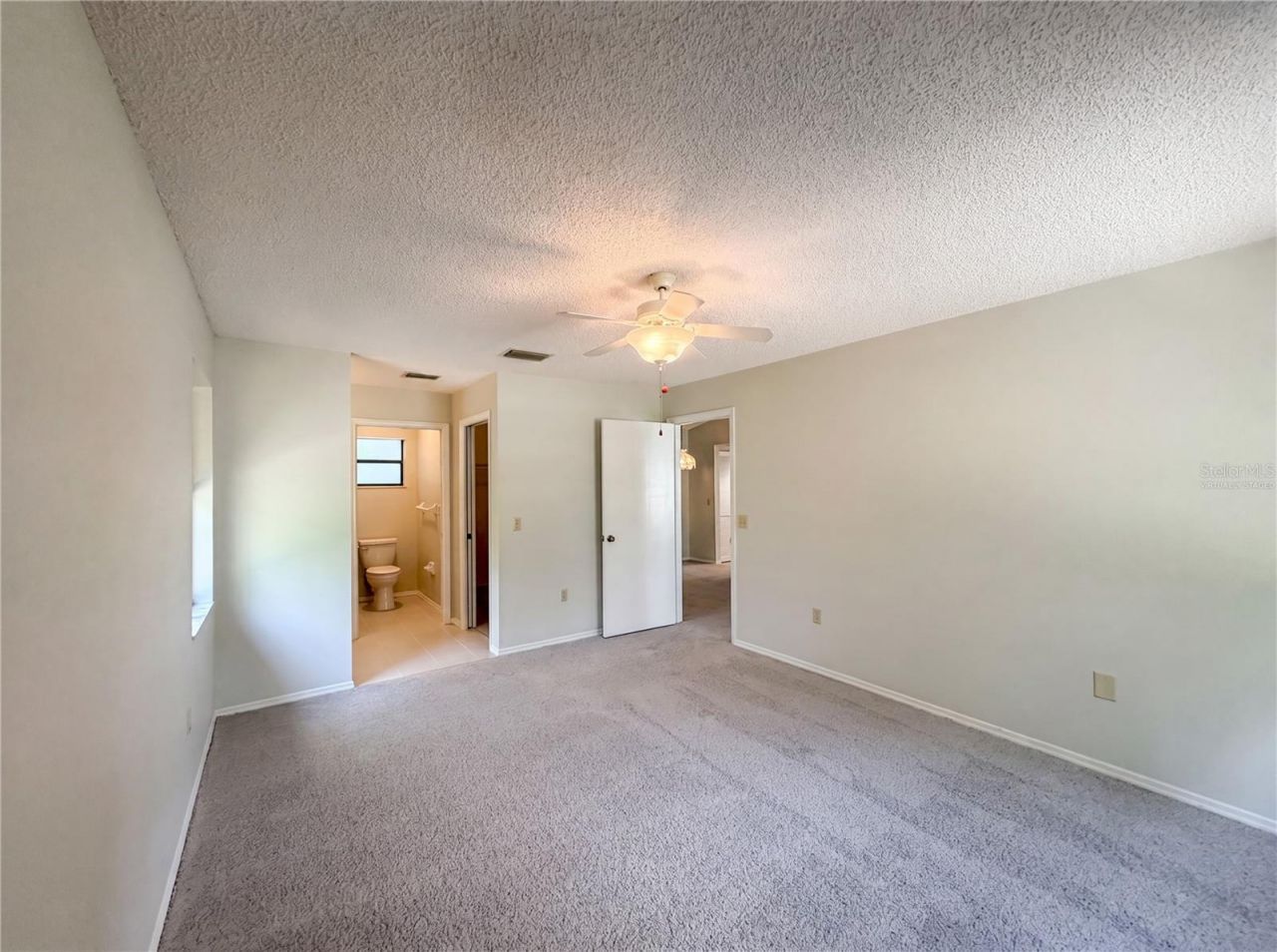 12620 Bay Hill Drive, Grand Island, FL 32735 Photo