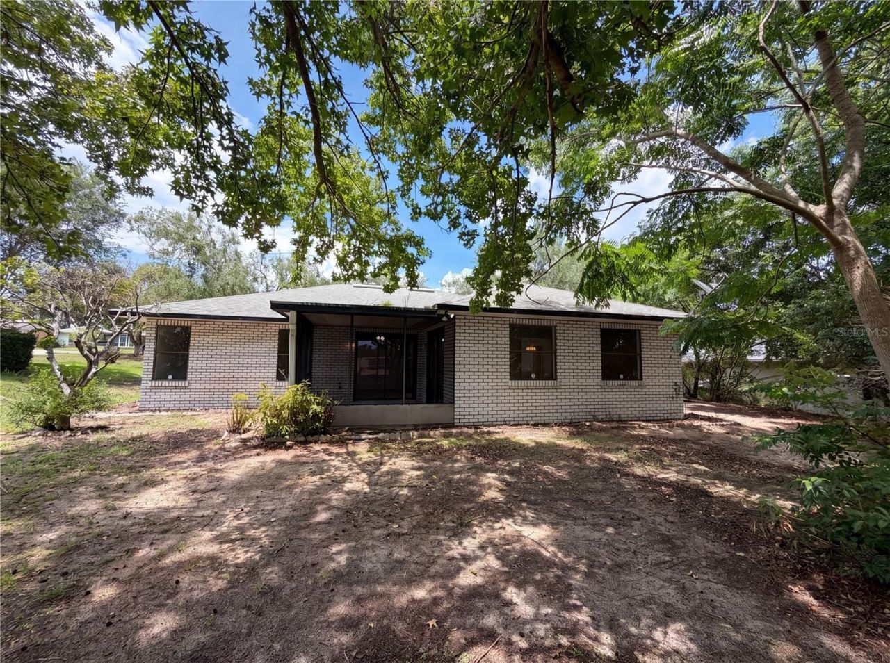 12620 Bay Hill Drive, Grand Island, FL 32735 Photo