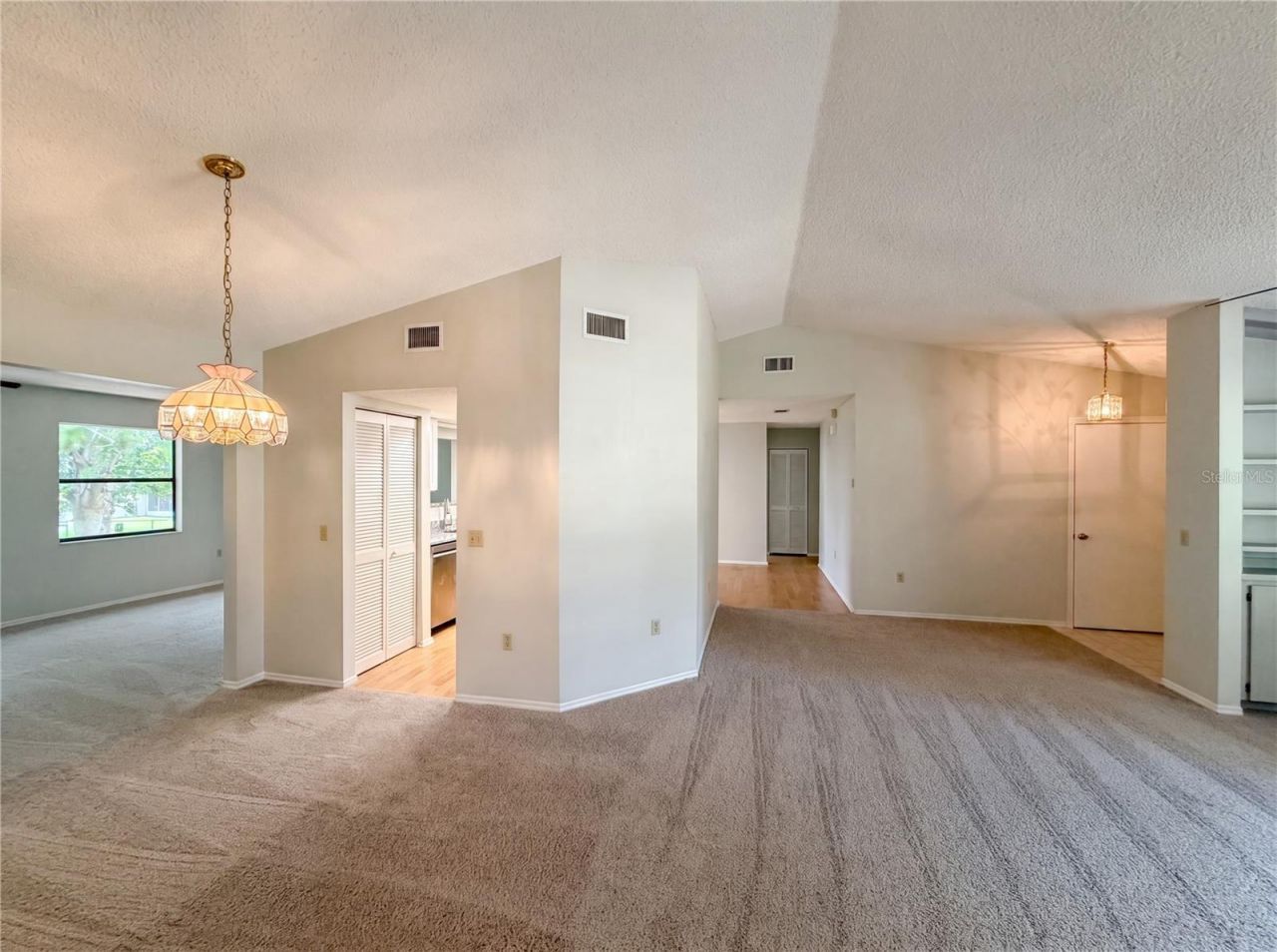 12620 Bay Hill Drive, Grand Island, FL 32735 Photo