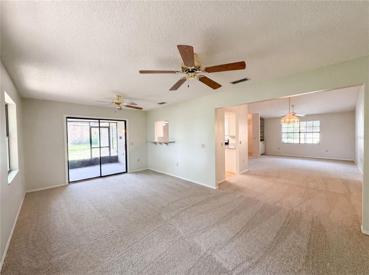 12620 Bay Hill Drive, Grand Island, FL 32735 Photo