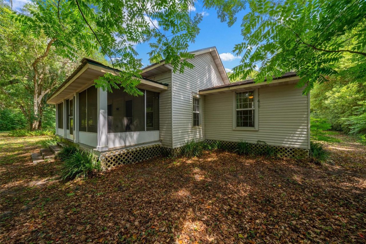 1985 NE 97th Streed Road, Anthony, FL 32617 Photo