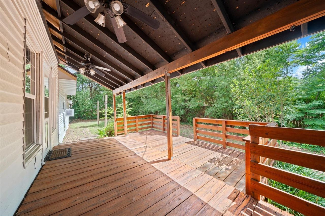 1985 NE 97th Streed Road, Anthony, FL 32617 Photo