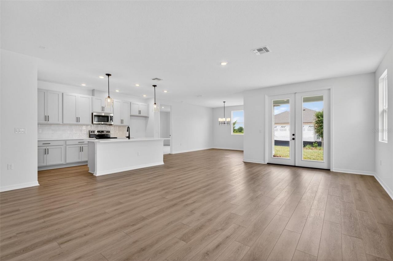 30157 Misty Pines Road, Mount Dora, FL 32757 Photo