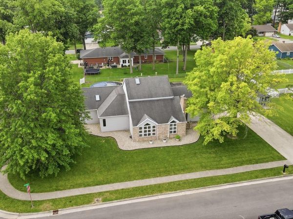 860 Heritage Drive, Lima, OH 45804