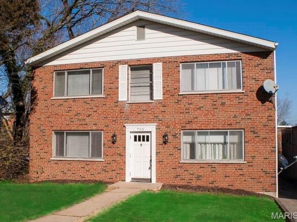 759 Chamberlain Place , Webster Groves, MO 63119