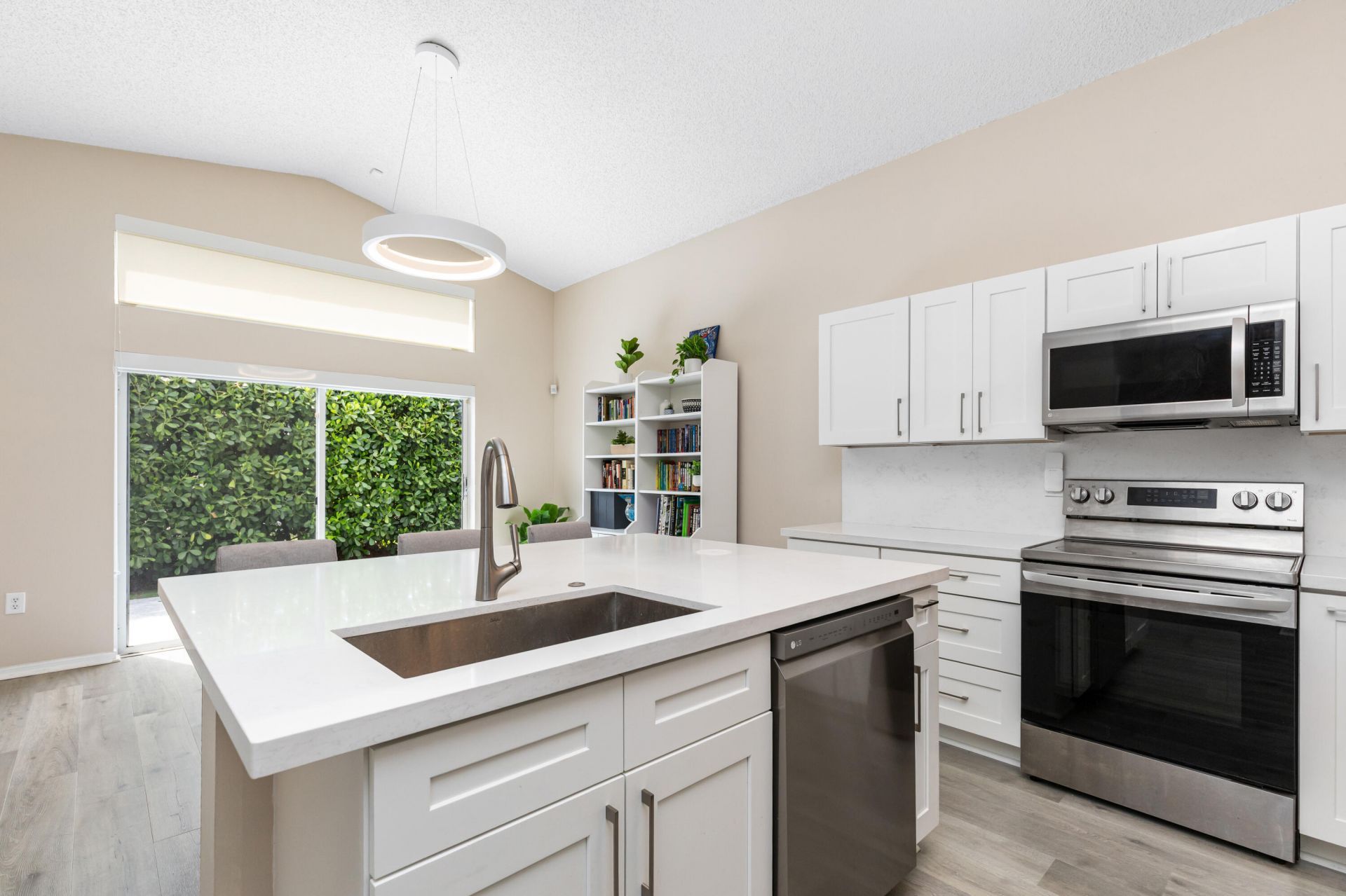 5349 NW 117th Avenue, Coral Springs, FL 33076 Photo