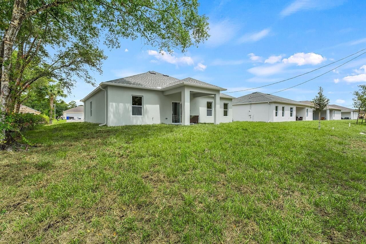 8186 104th Court, Vero Beach, FL 32967 Photo