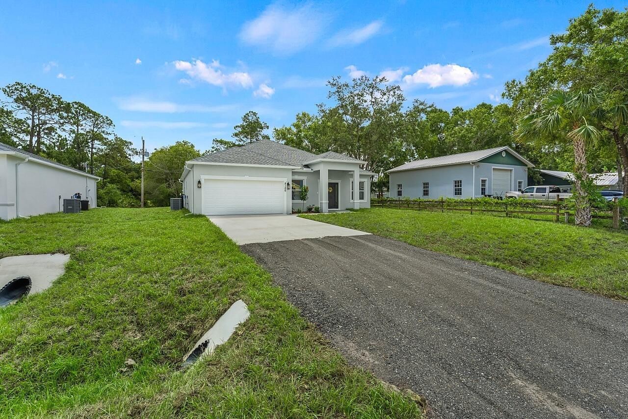 8186 104th Court, Vero Beach, FL 32967 Photo