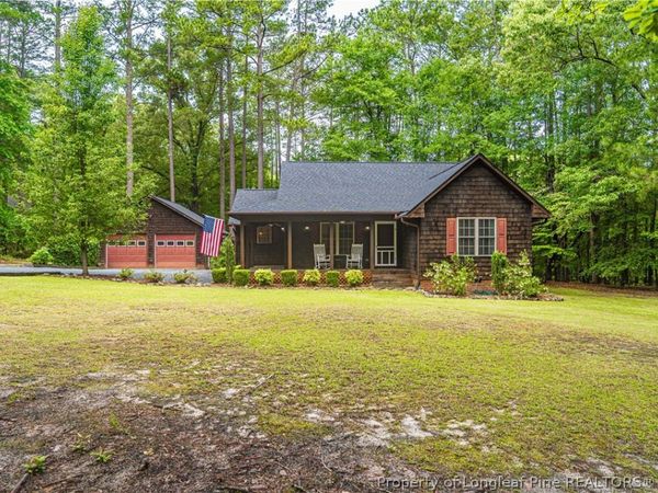 707 Alexander Drive, Aberdeen, NC 28315